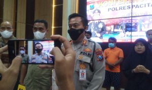 Pers release tersangka pembantai lumba lumba