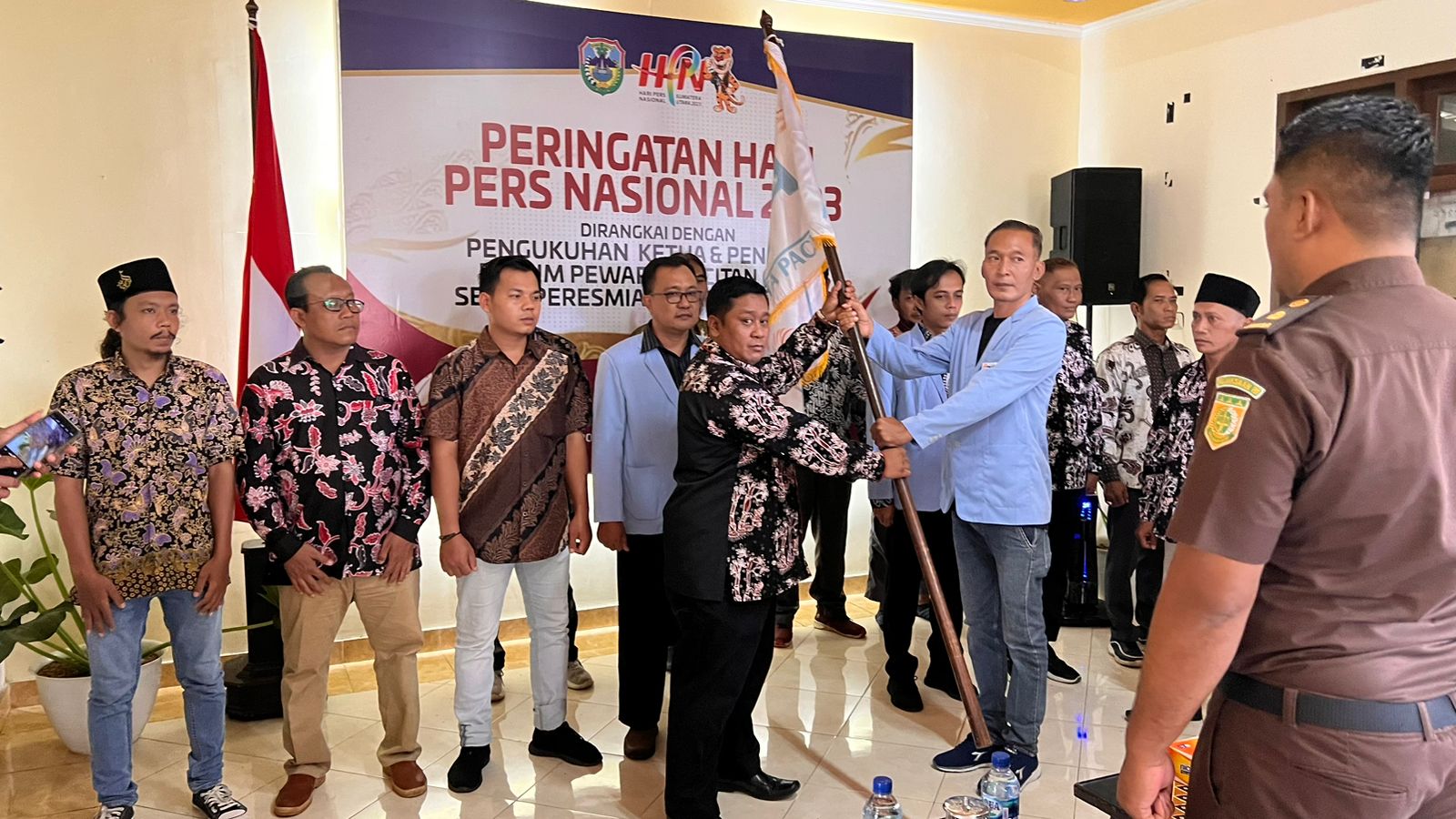 HPN di Pacitan dibarengi pengukuhan FPPA oleh Bupati Aji.