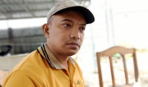 Hanif mengenang masa lalunya saat tugas di Papua.