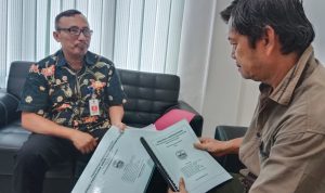 Kadis PUPR Pacitan Suparlan saat memberikan keterangan pers