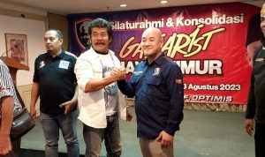 John Vera Tampubolon bersama Kornas Ganjarist Kris Tjantra
