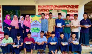 Dharmawanita Dinas Pariwisata Pacitan gelar baksos.