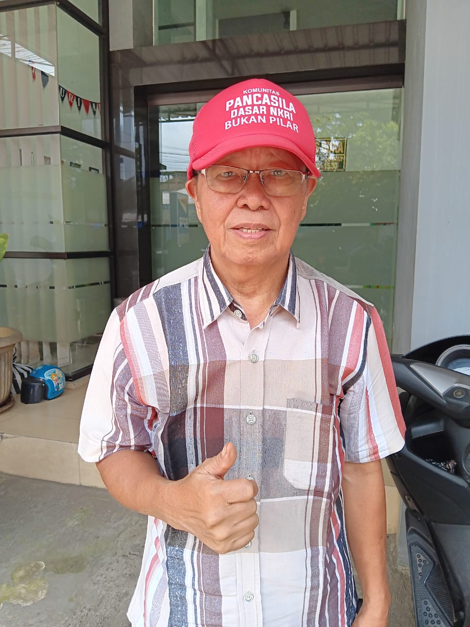 Pengamat Pemilu Pacitan, Berty Stevanus. (Doc).