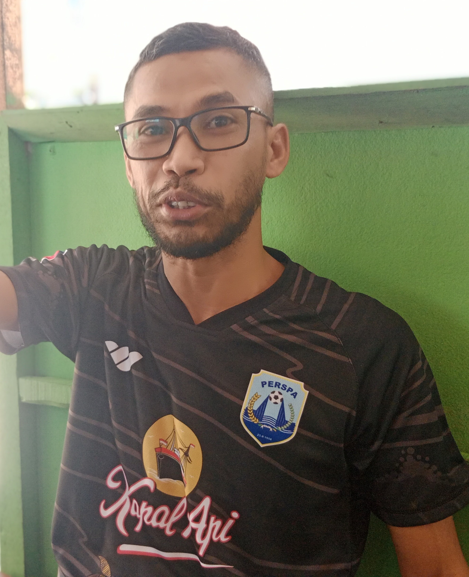 Pengamat politik Pacitan, La Mema Parandy. (F.Yuniar).