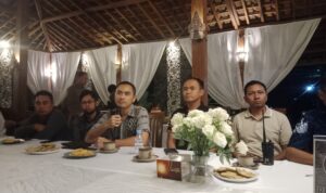 Kapolres Pacitan, AKBP Ayub Diponegoro Ashar saat menggelar gathering media.