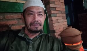 IMG-20260102-WA0040 Tokoh politik Pacitan, Gus Tik.